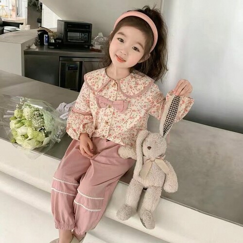 女童春装2026新款甜美森系娃娃领碎花上衣裤子洋气时髦可爱两件套