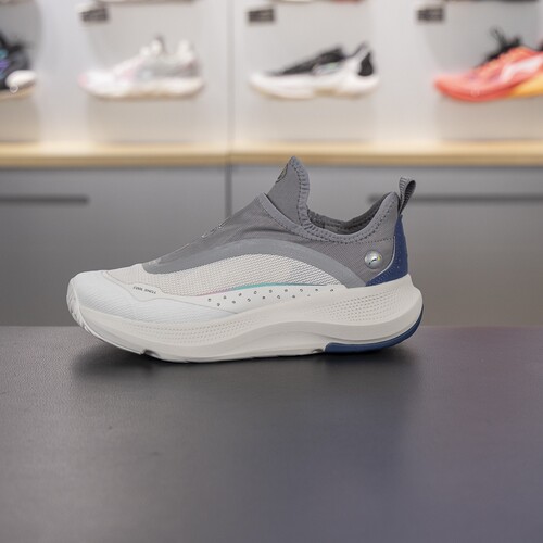 李宁休闲鞋男子2025新款SOFT GO一脚蹬轻便透气潮流运动鞋AGLU275