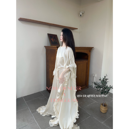 Freja 现货 宽松荷叶边披肩醋酸连衣裙 米白色 品牌授权