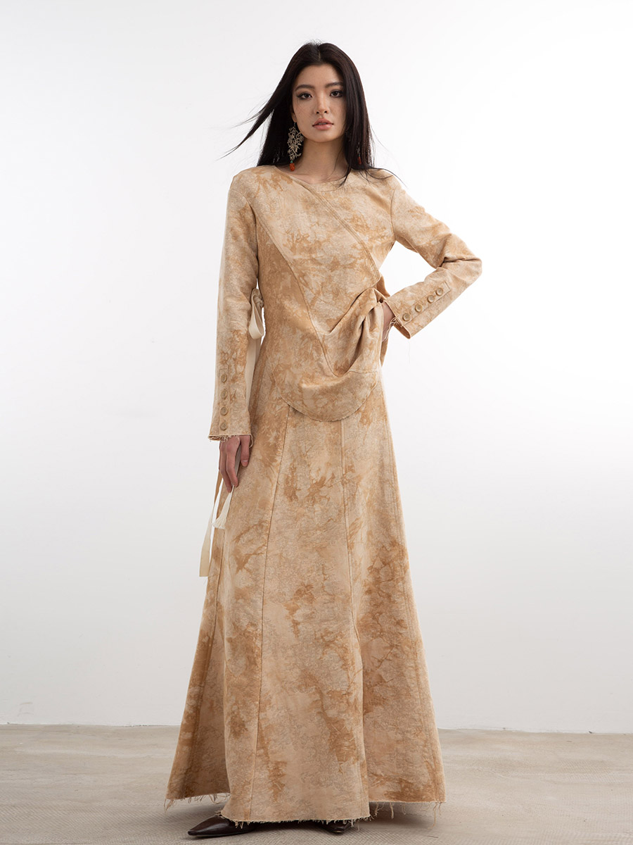 洛边重工设计新中式压花上衣半裙