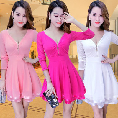 性感夜店女装2024春装新款拉链V领低胸修身显瘦a字大摆长袖连衣裙