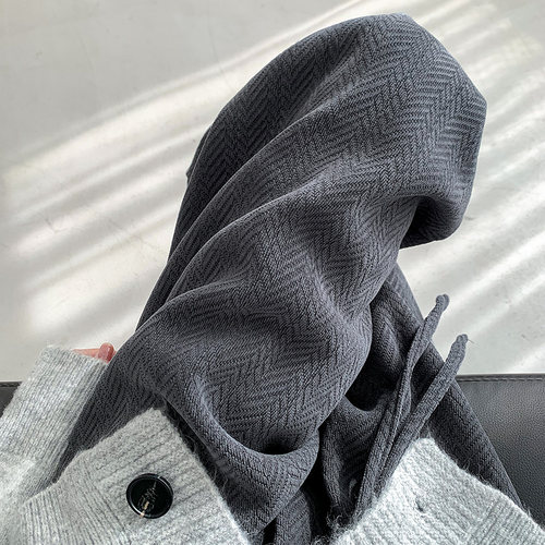 灰色人字纹阔腿裤女秋冬款