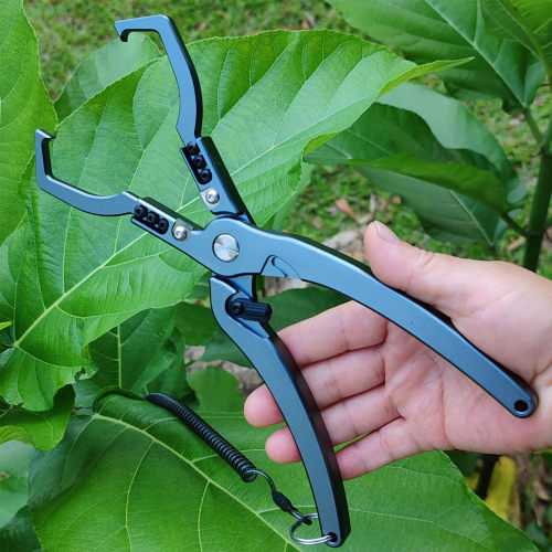 路亚控鱼钳轻量化大开口带剪线