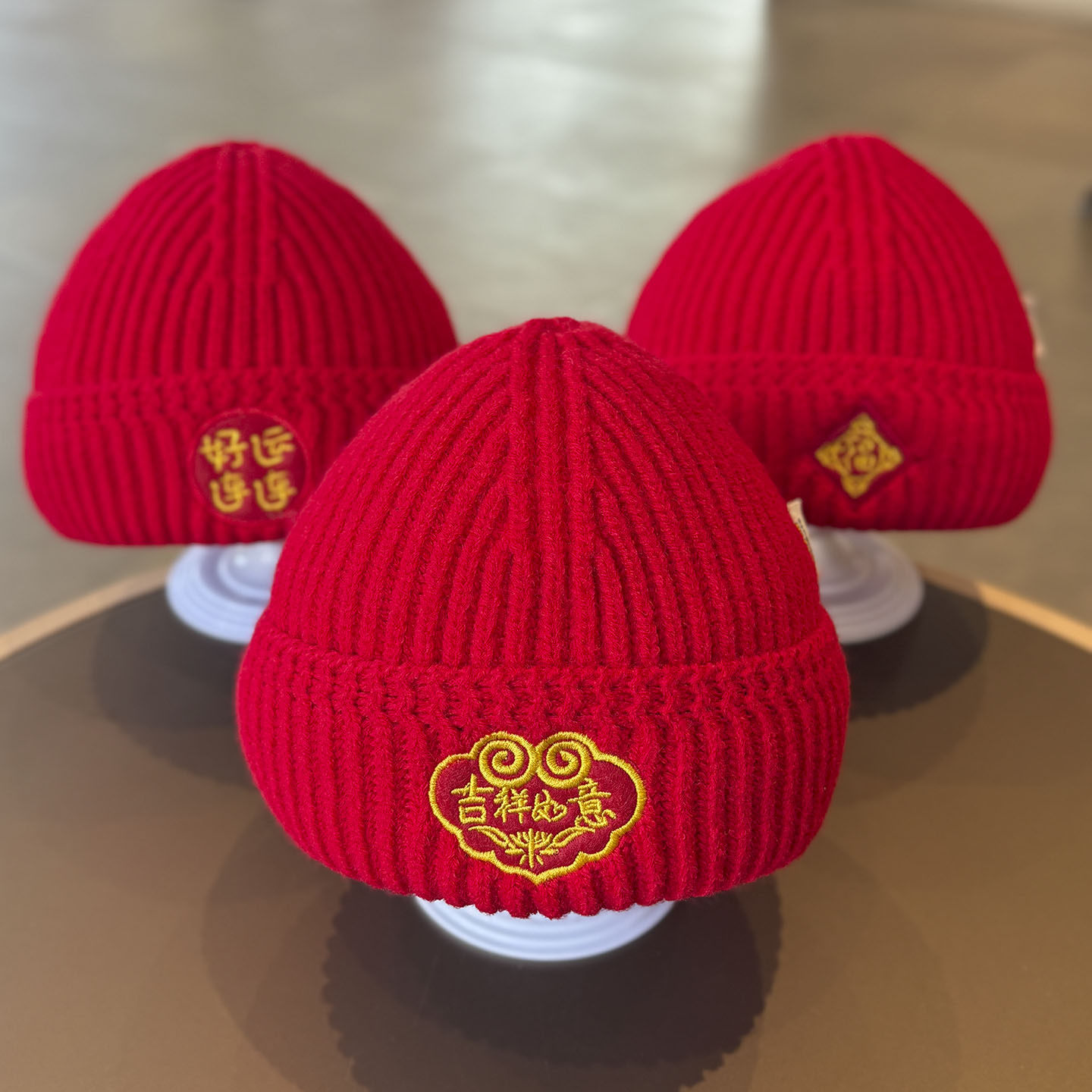 红色喜庆宝宝毛线帽小月龄冬季加厚保暖出行套头帽男女小孩针织帽