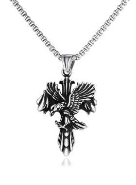 2026新款不锈钢十字架吊坠批发 复古动物飞鹰钛钢项链饰品厂家