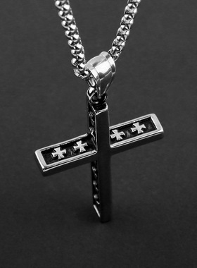跨境亚马逊欧美风钛钢十字架项链潮人男女中性穿搭不锈钢吊坠