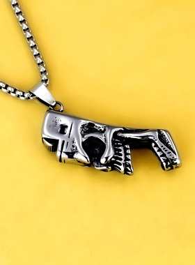 2026欧美嘻哈饰品骷髅不锈钢项链钛钢男士骷髅起酒器项链厂家直销
