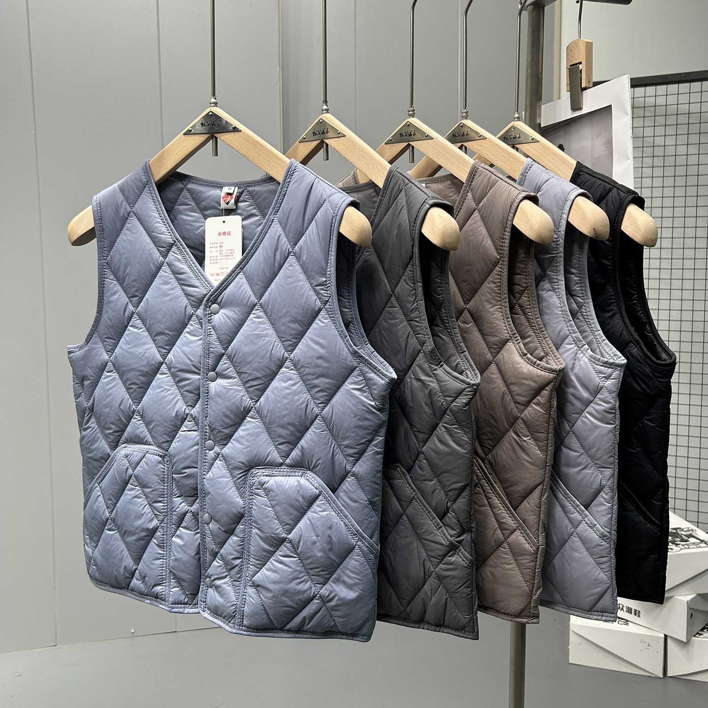 闭眼入秋冬户外轻量菱形绗棉V领棉马甲男女百搭叠穿无袖背心坎肩,男装,常规马甲,淘宝优惠券,粉丝福利购,淘宝优惠卷