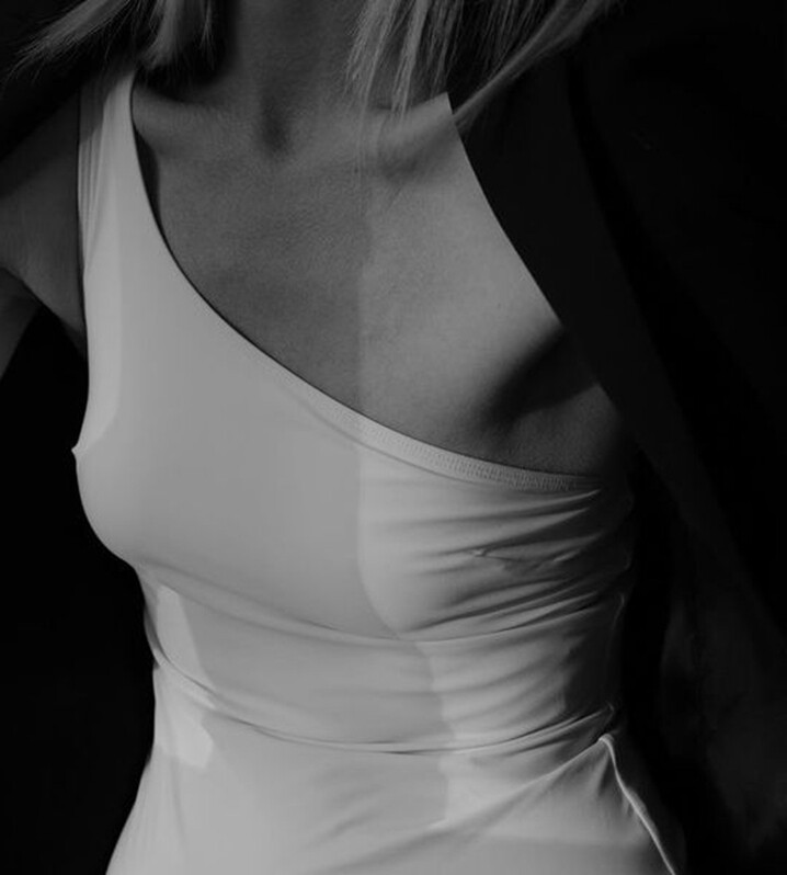 北欧故事os  简洁象牙白单肩无钢圈无胸垫连体泳衣/无文胸