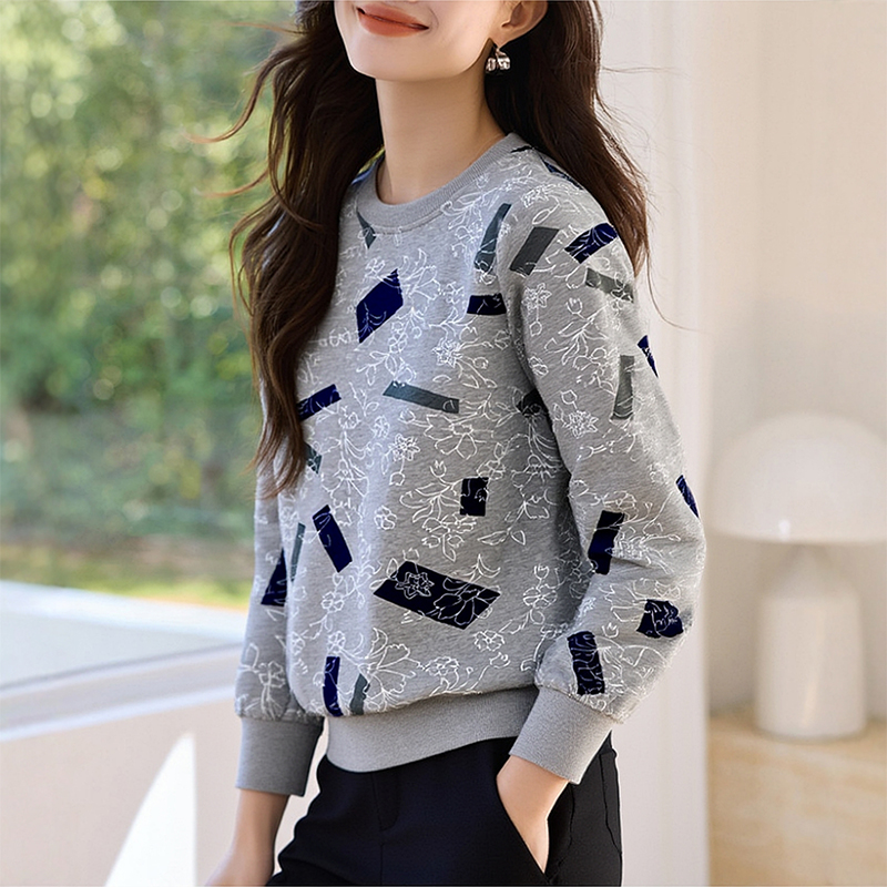 时尚长袖t恤女宽松设计感上衣