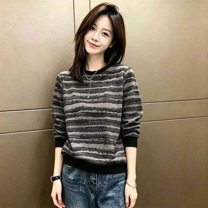 秋季新款灰黑条纹卫衣女宽松时尚百搭春秋款洋气减龄长袖上衣女装