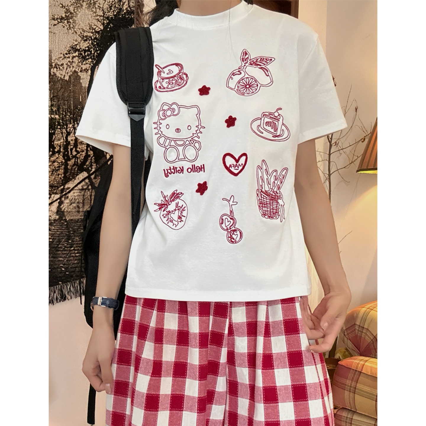 C2自制/复古kitty卡通刺绣短袖t恤夏季小个子显瘦正肩小高领上衣