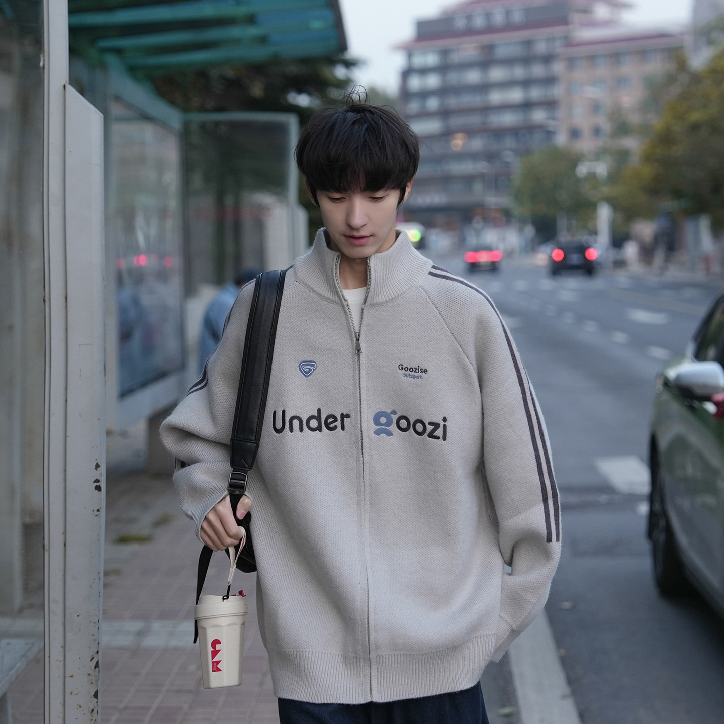 刺绣立领开衫毛衣男三条杠针织衫