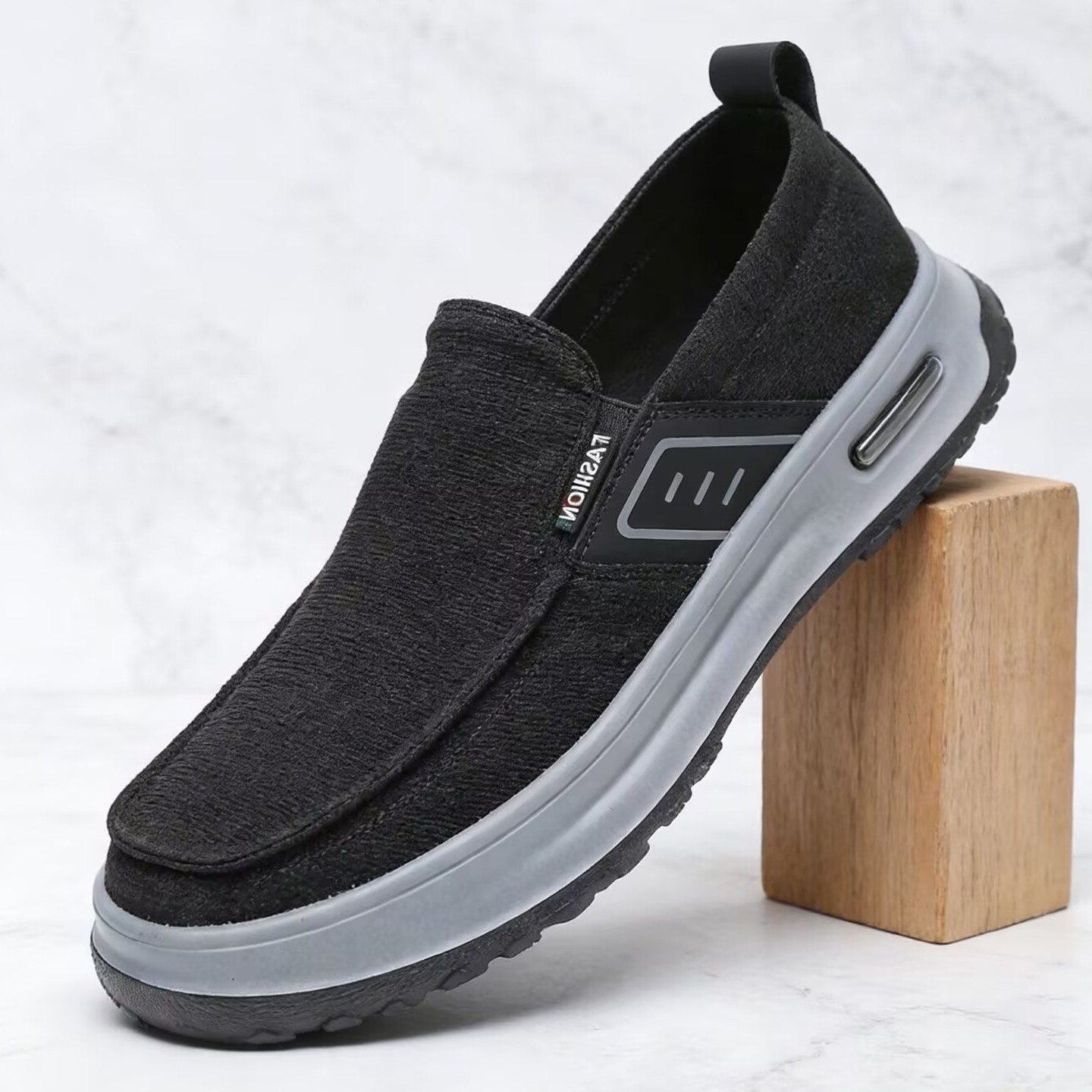 老北京布鞋男春秋新款男士帆布软底一脚蹬超轻休闲鞋宽松厚底时尚,流行男鞋,布鞋,淘宝优惠券,粉丝福利购,淘宝优惠卷