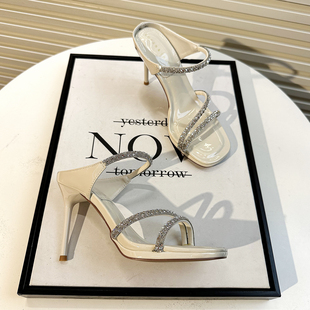 法式名媛风水钻高跟凉拖鞋女夏外穿不累脚2026新款性感细跟一字拖