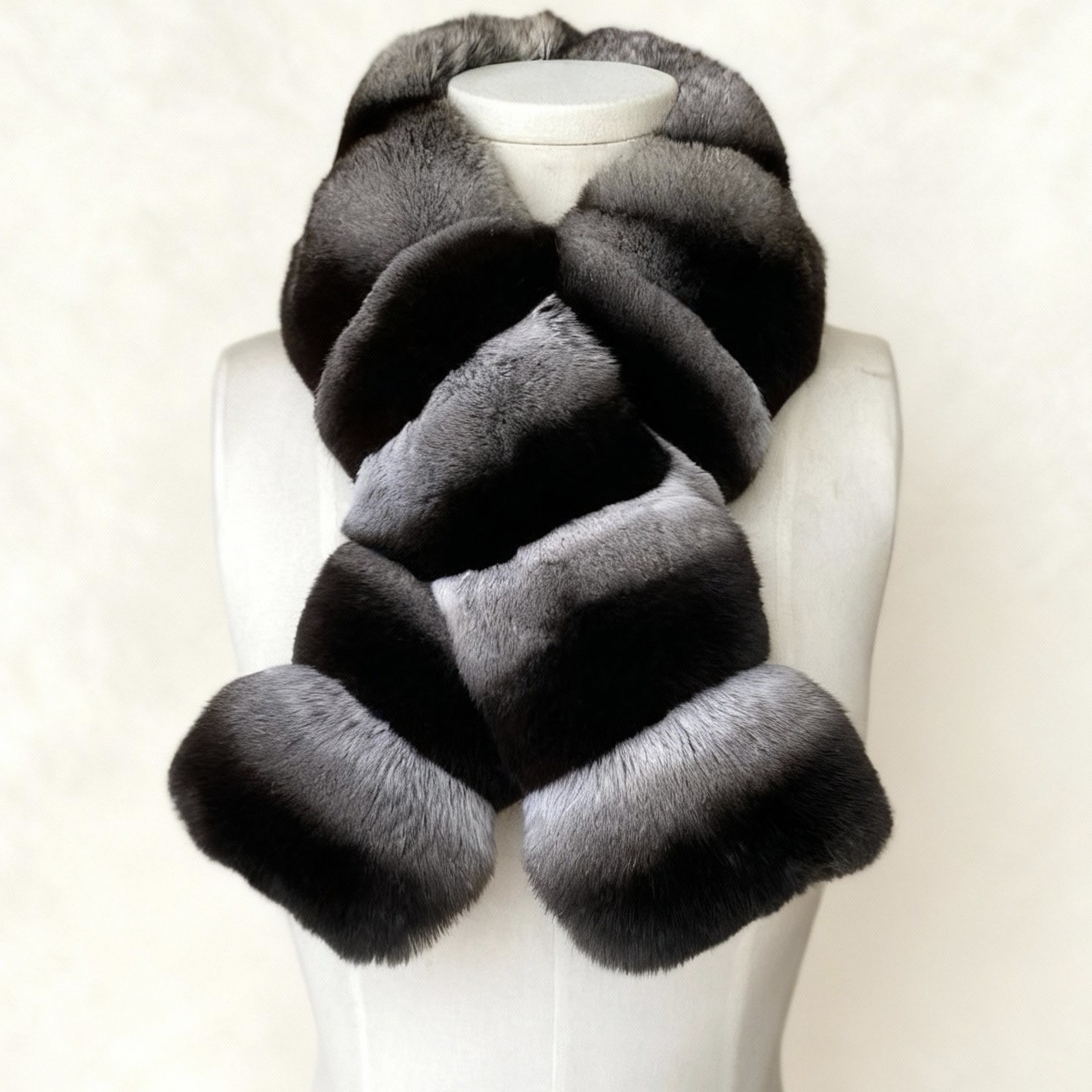 龙猫黑节子黑珍珠3XD原色进口青紫蓝毛围巾配饰保暖XXXD围脖皮草