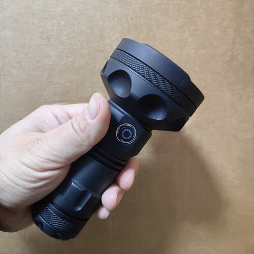 新款T40强光手电筒USB充电