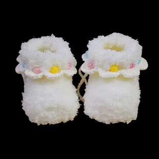白色新生儿鞋 饰软底学步鞋 袜 秋冬毛线花朵装 手工编织婴儿鞋