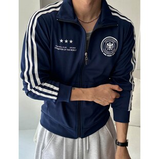 小北韩国代购东大门男女款三条杠足球徽章立领拉链运动卫衣外套