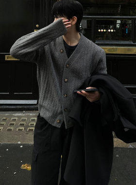 小北韩国代购男装东大门针织开衫V领系扣高品羊毛坑条纹简约毛衣