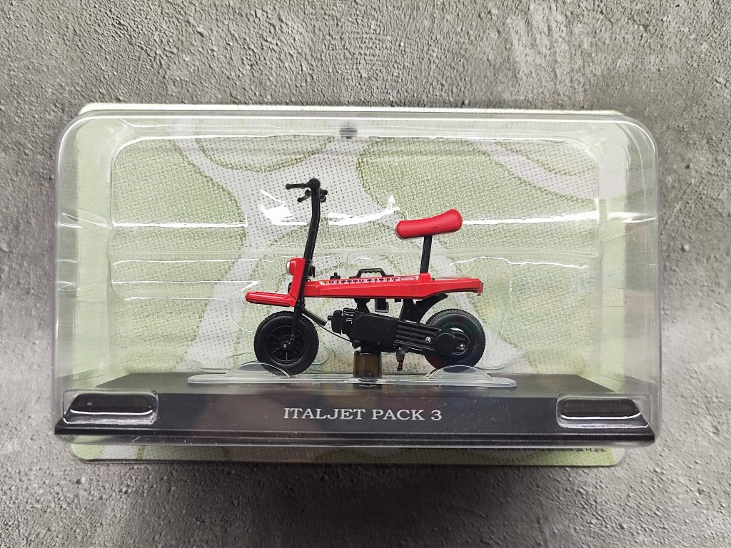 1/18 Alloy Piaggio, Zerato, Benelli, Caglari, Malaguti Motorcycle Model Retro