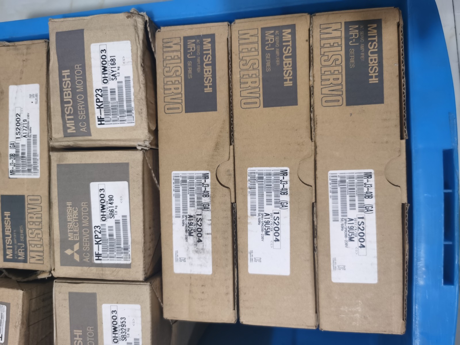 全新三菱伺服驱动器 MR-J3-40B（GA）质保一年 议价销售