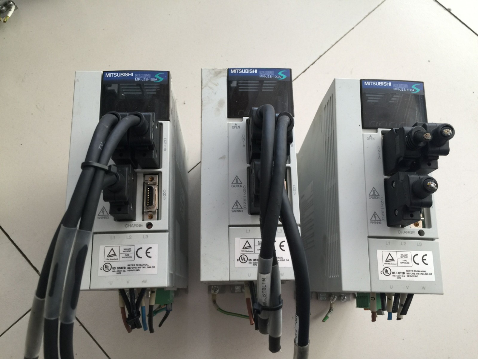 二手三菱伺服驱动器 MR-J2S-100A 设备拆机 九成新 议价销售