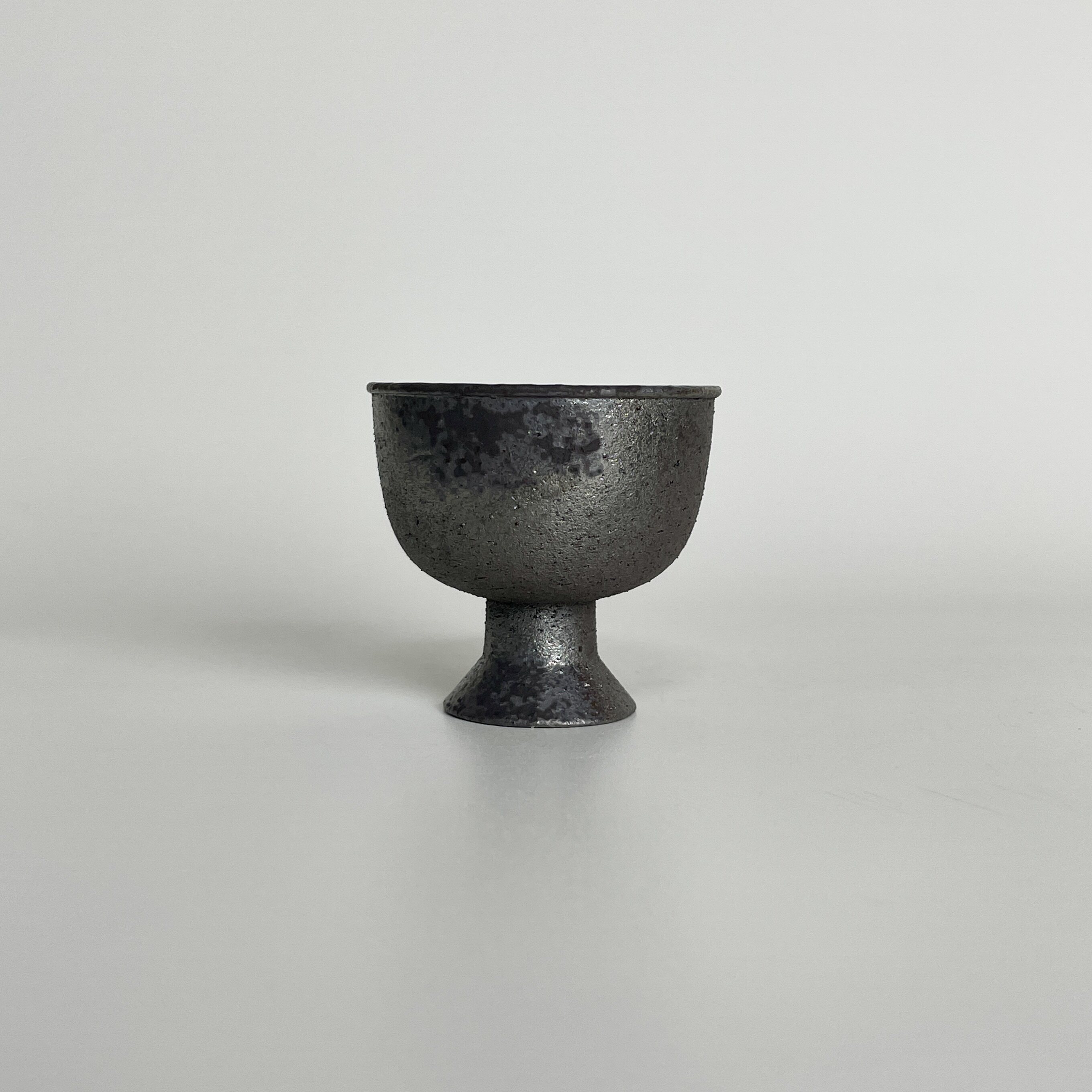 50ml柴烧主人杯高脚杯侘寂风紫砂黑无釉裸烧小容量品茗杯日式酒杯