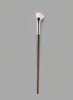 镰刀鼻侧影刷纯羊毛半扇形鼻子立体感阴影刷动物毛鼻影刷晕染刷