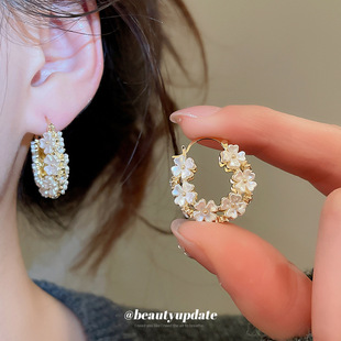 夜色正浓赵玫江疏影乔海伦阚清子女神蒙上眼唐盈盈辛芷蕾同款耳环