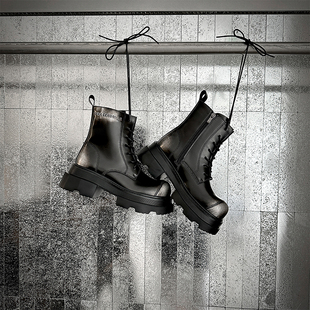 爆款 短筒機車靴 小個子厚底馬丁靴女2024秋冬新款 原創(chuàng)設計