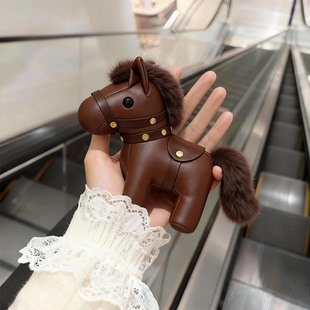 【马上有钱】马年吉祥物包包挂件新年小马挂饰皮质玩偶可爱钥匙扣
