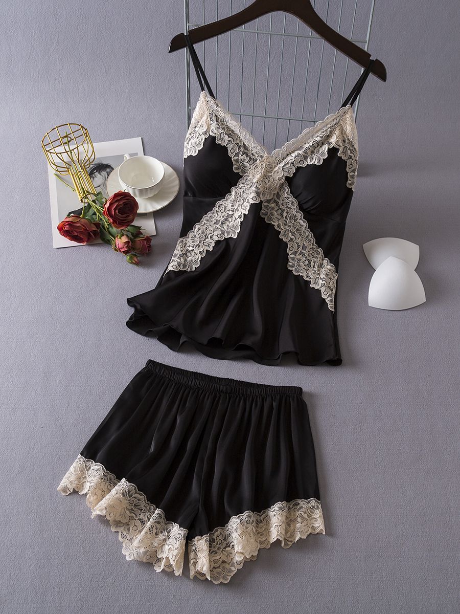 冰丝睡衣女夏性感带胸垫吊带短裤外袍两件套高级感蕾丝纯欲家居服