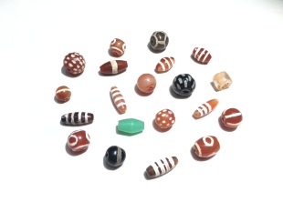 西亚古珠镶蚀玛瑙红玉髓珠泰系鬼眼足球珠满天星小线珠diy配饰