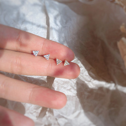 三角形耳钉女简约小巧几何耳饰韩版满钻超闪锆石