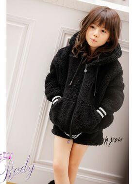 EXK0026 出口外贸RADY童装 精致刺绣logo连帽超柔软毛毛外套+短裤