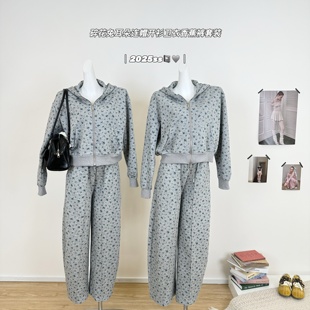 套装 卫衣香蕉裤 女 休闲百搭碎花兔耳朵连帽开衫 玉兔花事虞书欣同款