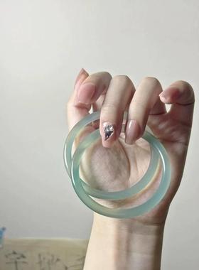 半山半水高冰油青色渐变冰种美人圆条叮当玻璃种淡紫色手镯女玛瑙