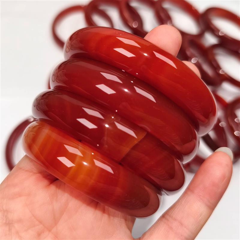瑕疵清仓特价正品红玛瑙玉髓手镯女宽版送妈妈女友闺蜜本命年转运