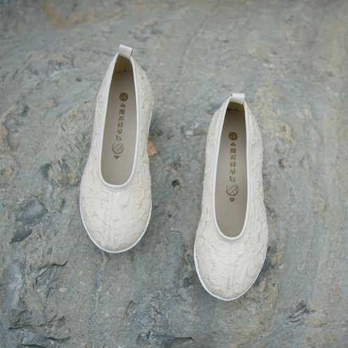 乌衣巷明制登云履汉服鞋柔絮绣花