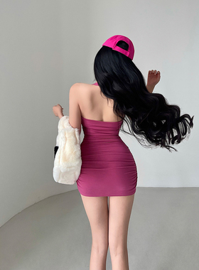 YoungGirlDay纯欲性感露背紧身显瘦褶皱挂脖连衣裙包臀短裙含胸垫