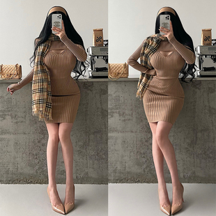 YoungGirlDay纯欲风性感胸前镂空小高领长袖 连衣裙 针织包臀中长款