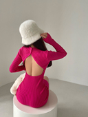 YoungGirlDay辣妹性感露背修身 显瘦小高领长袖 针织包臀连衣裙短裙