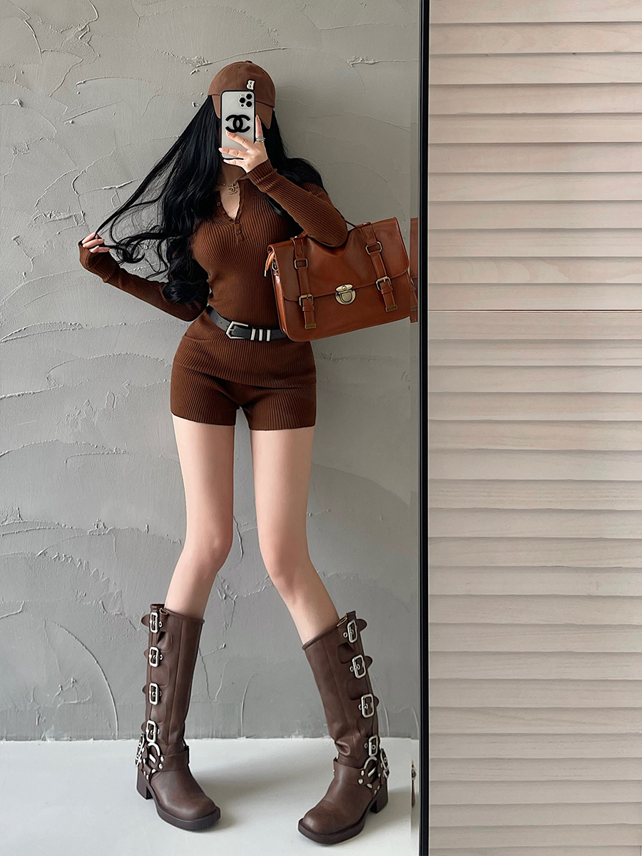 单排扣长袖上衣包臀短裤针织套装