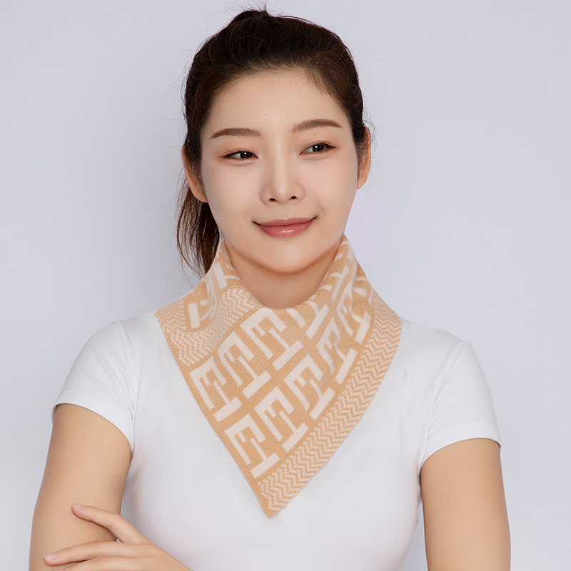 羊绒蚕丝围脖女套头简约三角巾脖套保暖加厚韩版百搭护颈围巾学生