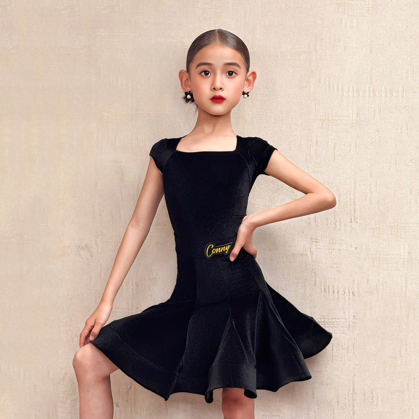 康尼女儿童拉丁舞赛服高级舞蹈表演出练功套装专业标准比赛规定服