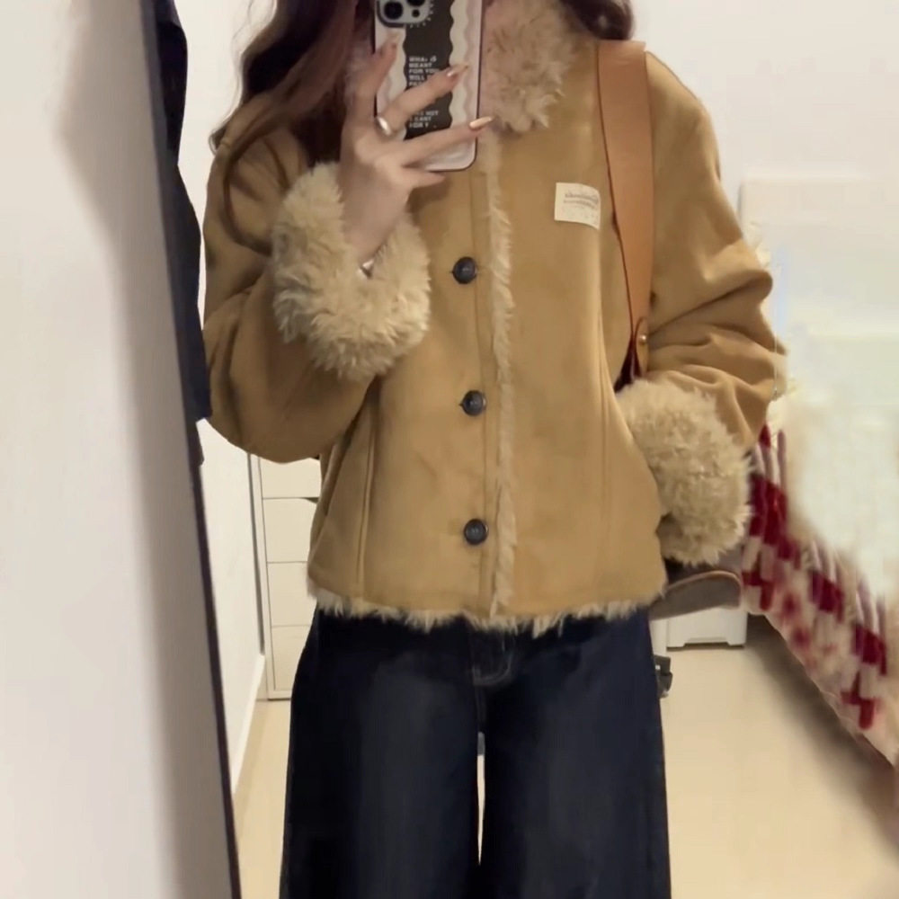卡其色复古麂皮毛一体外套女