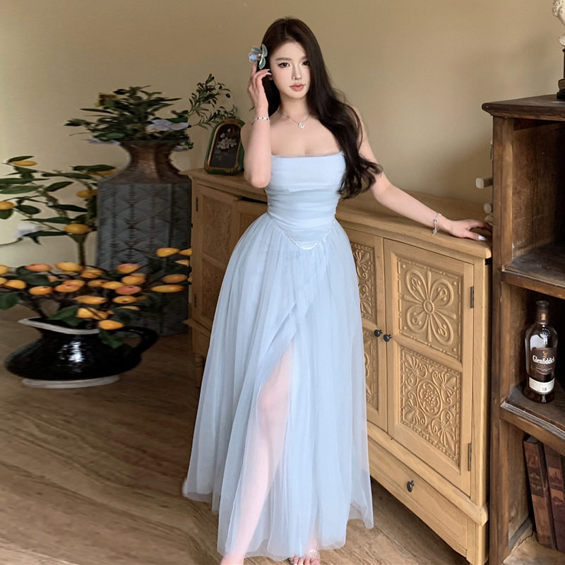 夏季蓝色蕾丝吊带高级感连衣裙