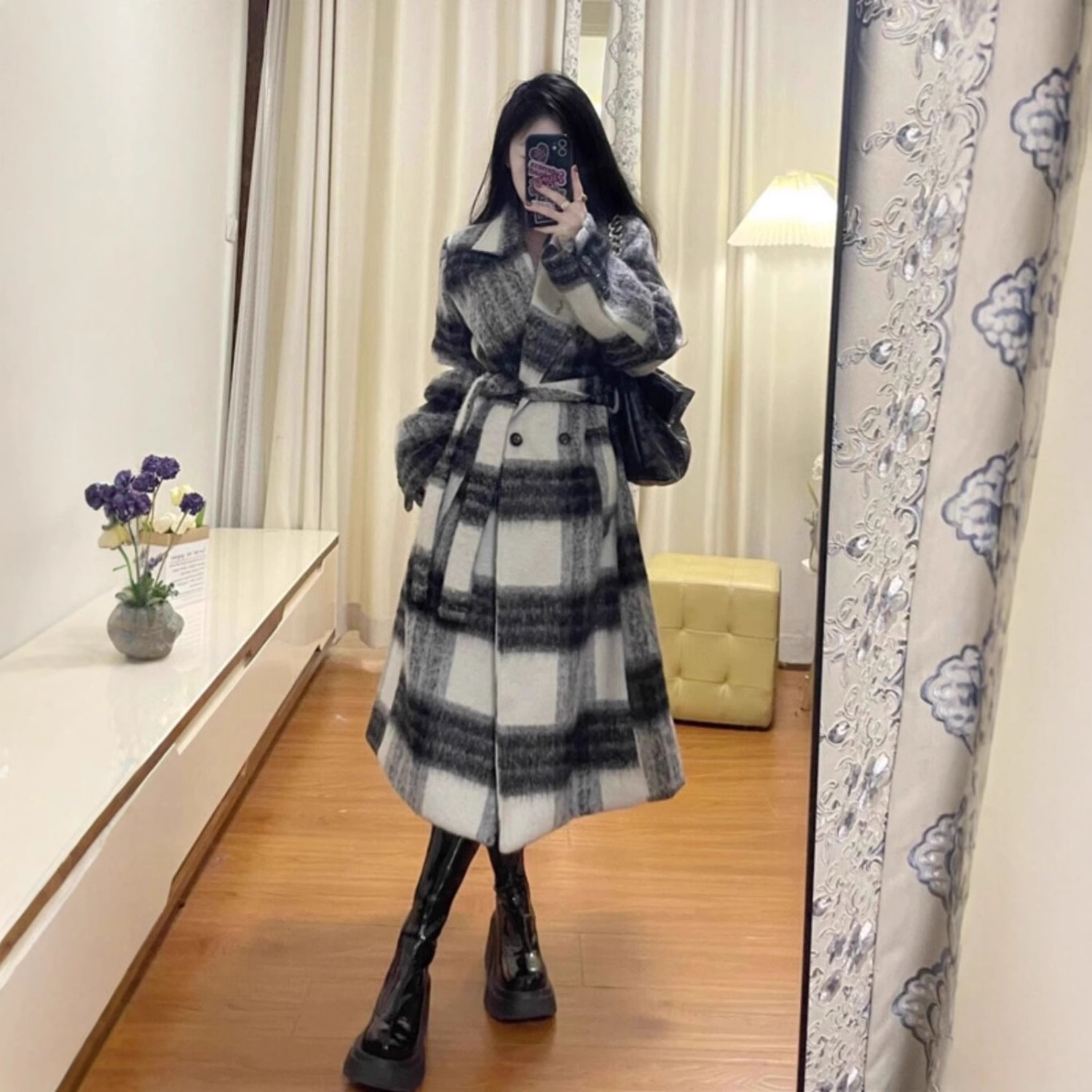 高级感毛呢大衣女加厚2025秋冬新款黑白格子中长款呢子外套赫本风