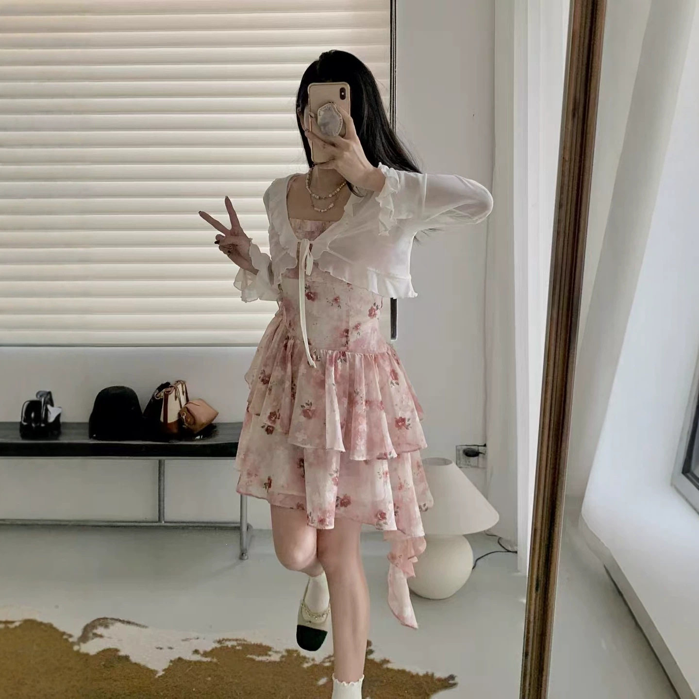 粉色韩系吊带碎花连衣裙子女夏2026新款小个子海边度假不规则短裙